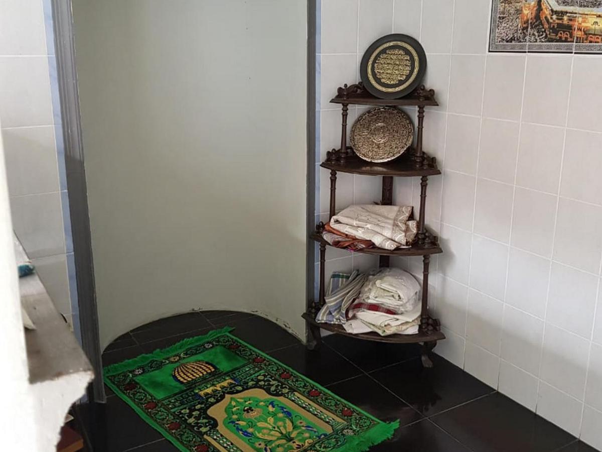 Готель Embe Pitoe Syariah Gejayan Mitra Reddoorz Pakualaman Екстер'єр фото